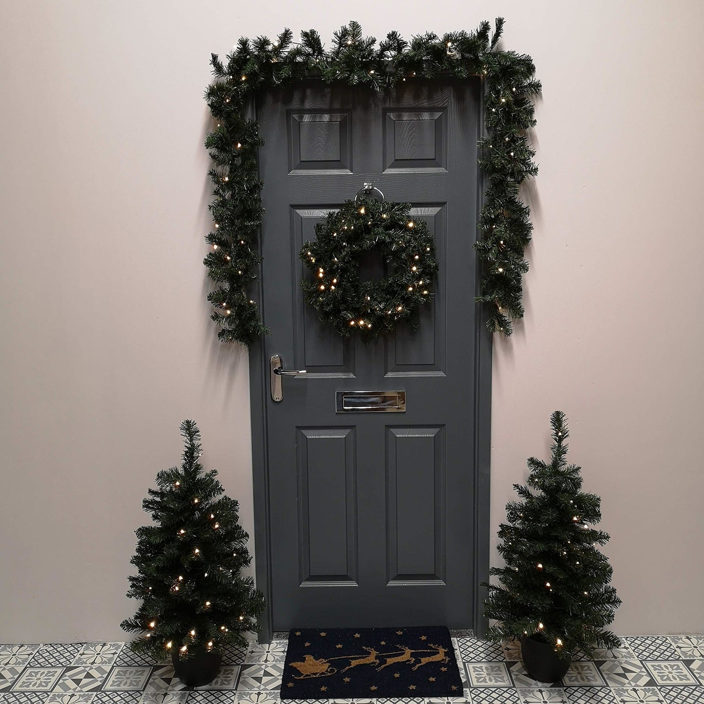 OloreHome Imperial Battery Outdoor Christmas Decorations - Set of 4