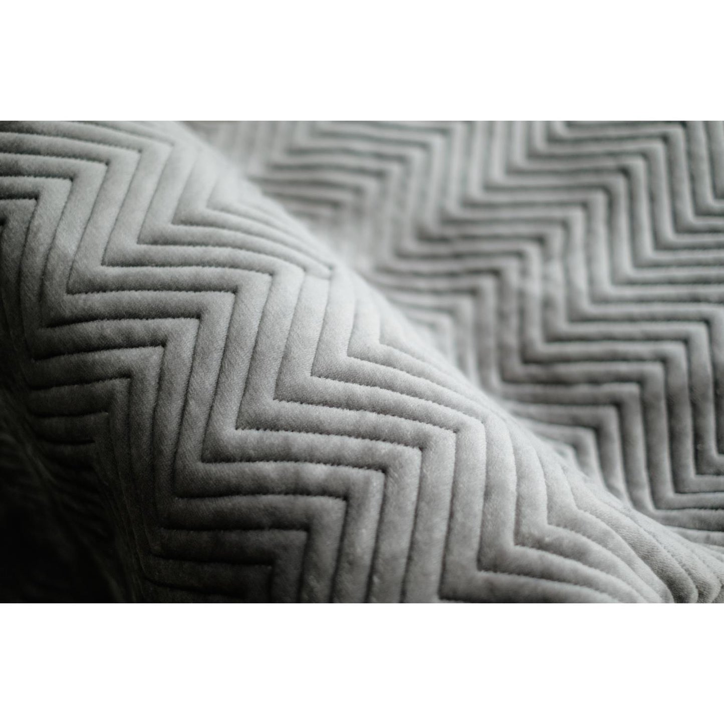 Dreamland Deluxe Velvet Herringbone Grey Heated Throw