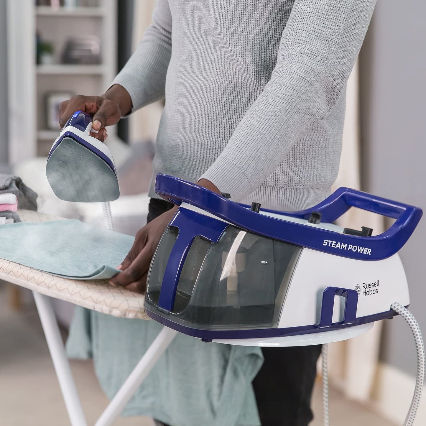 Russell Hobbs Steam Generator Iron