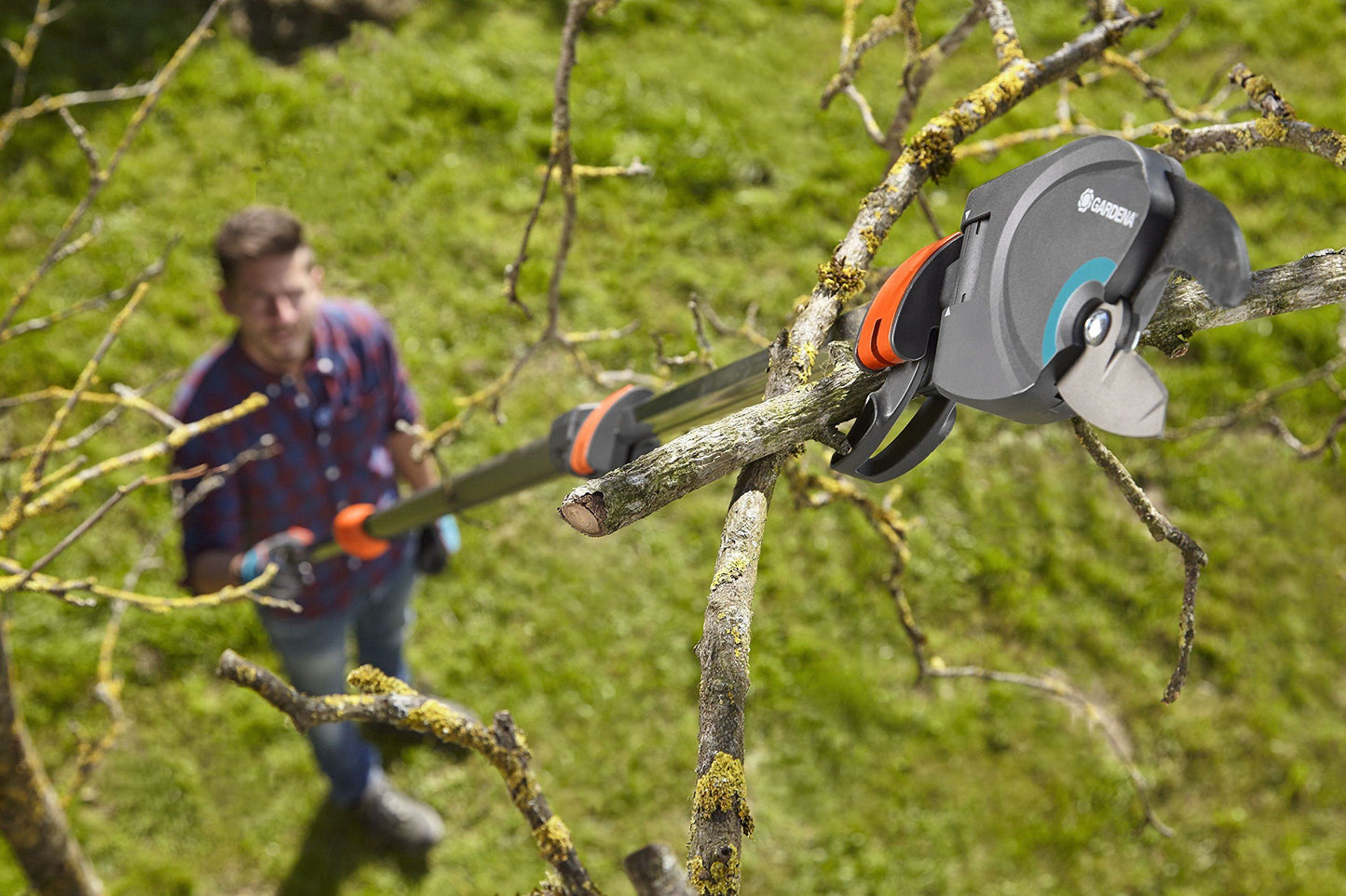 GARDENA StarCut Telescopic Tree and Pruning Lopper 410 Plus