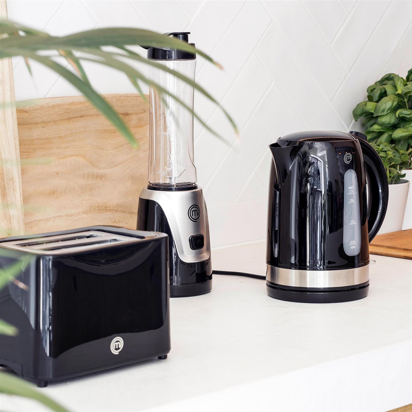 MasterChef Black 1.7L Electric Kettle