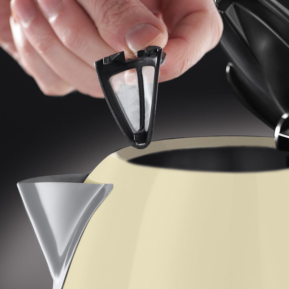 Russell Hobbs Colours Plus Cream Kettle