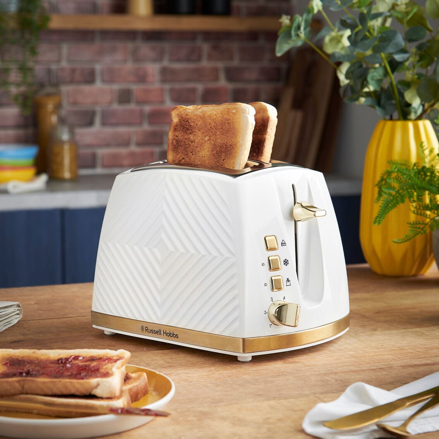 Russell Hobbs Groove 2-Slice Toaster White