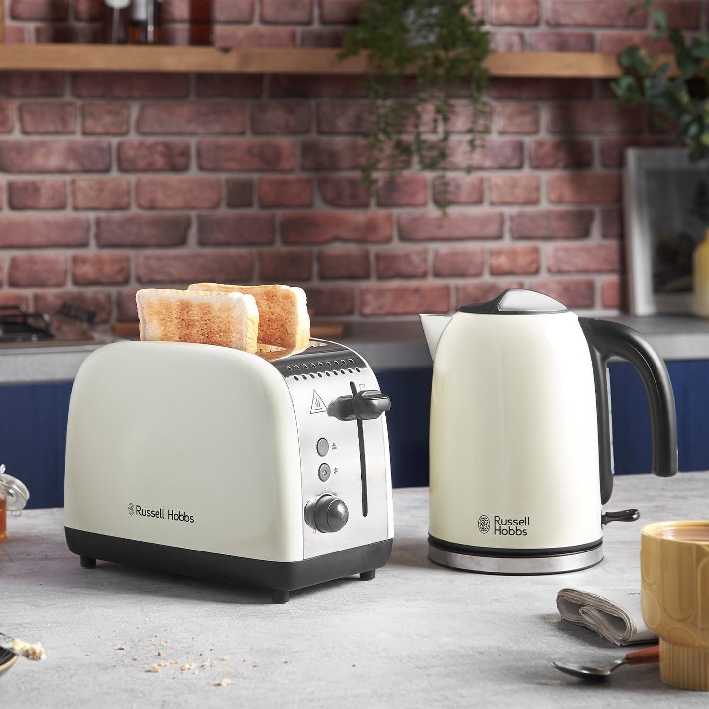 Russell Hobbs Stainless Steel Cream 2 Slice Toaster