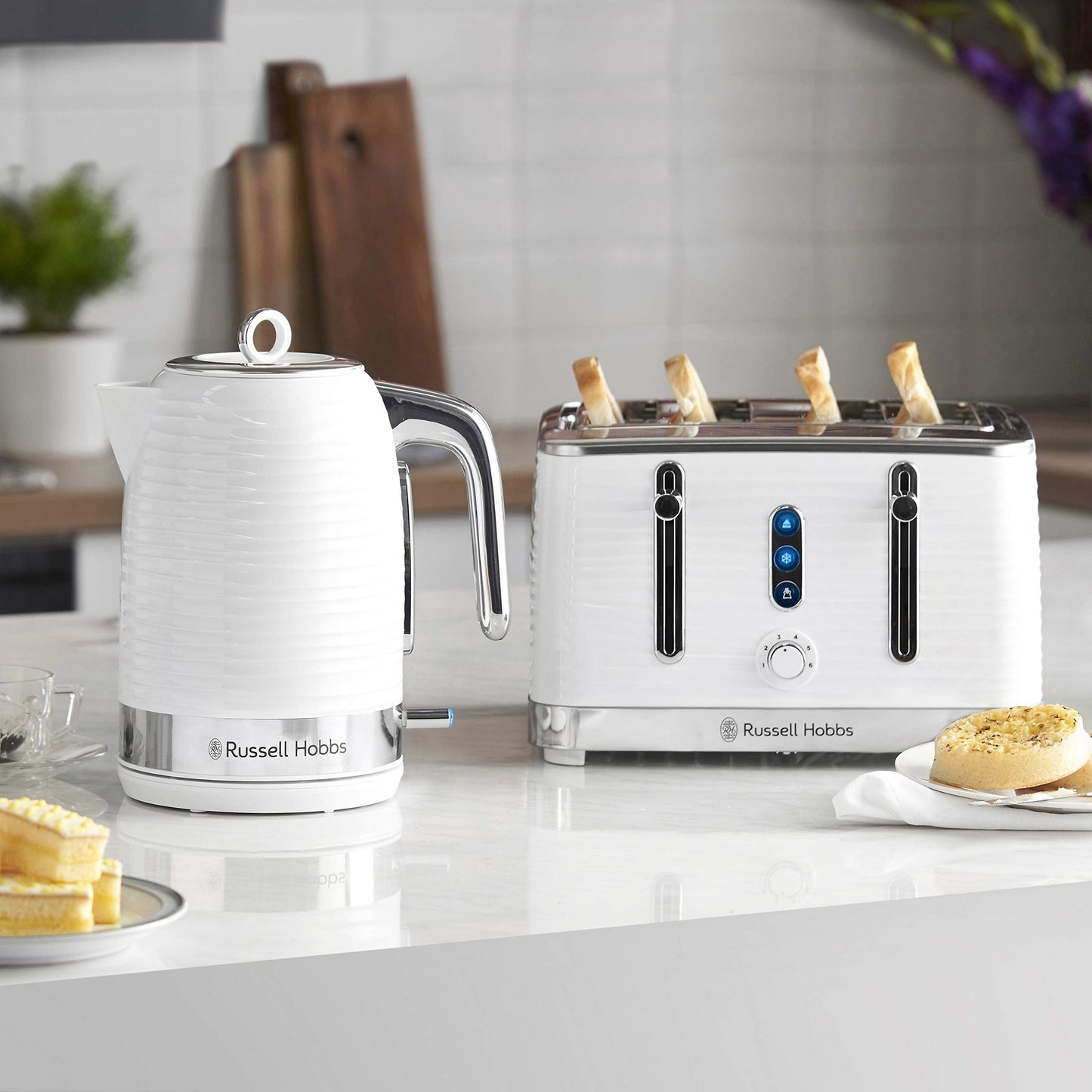 Russell Hobbs White Inspire High Gloss Four Slice Toaster