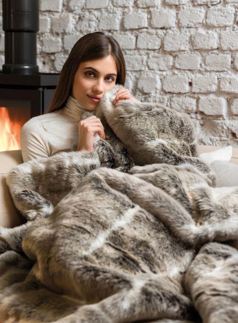 Dreamland Hygge Days Luxury Faux Fur Warming Throw