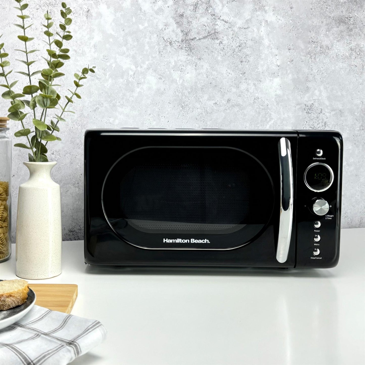 Hamilton Beach 20L Retro Black Microwave