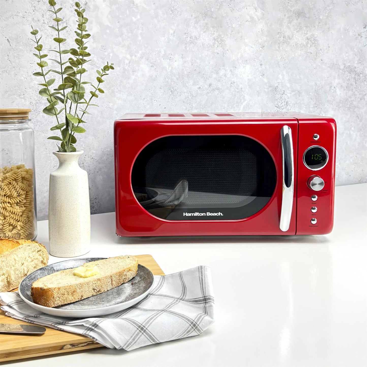 Hamilton Beach 20L Retro Red Microwave