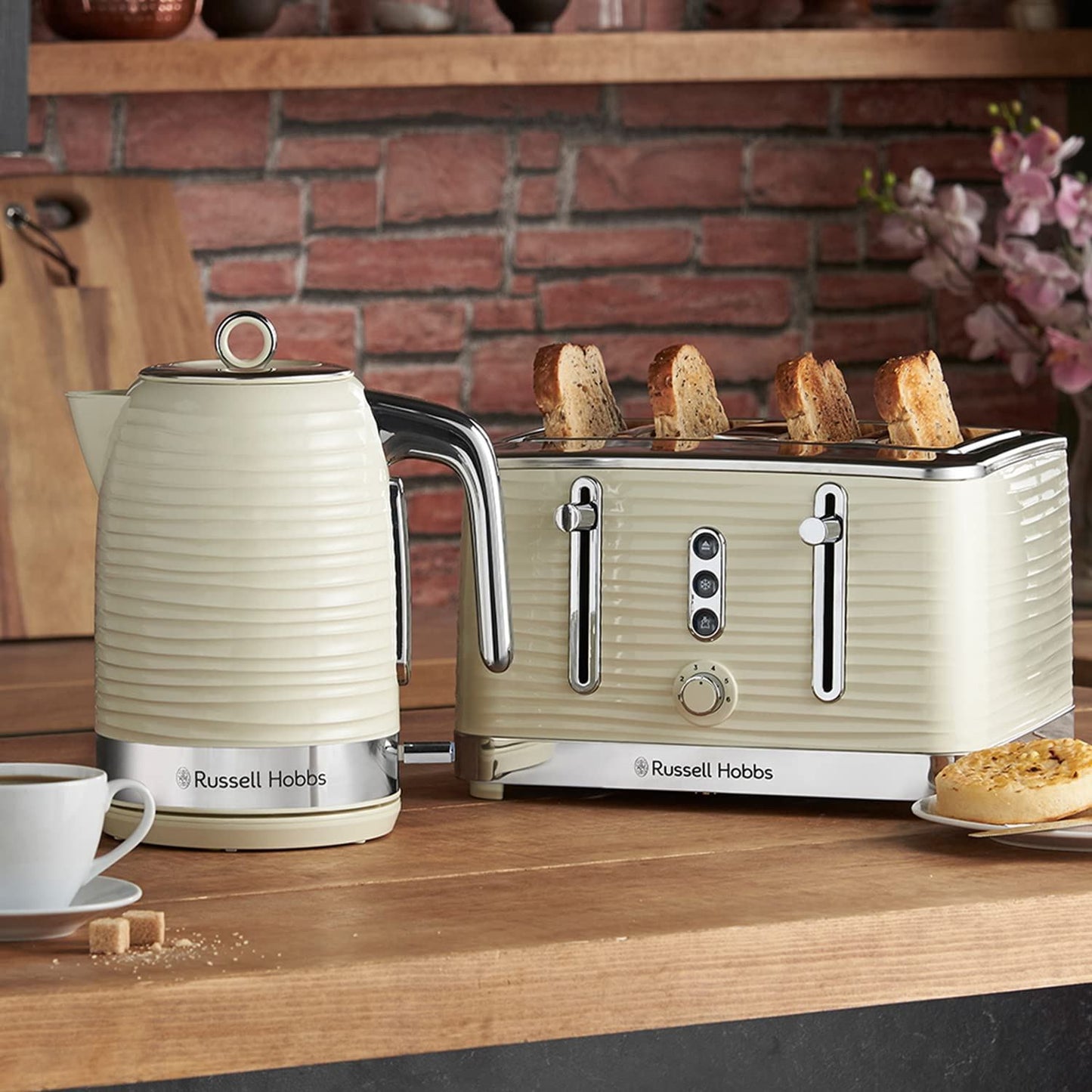 Russell Hobbs Cream Inspire 4 Slice Toaster